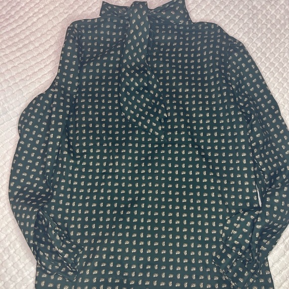 Vintage 80s Russ Green Paisley Print Ascot Bow Blouse | Size M - Picture 2 of 6